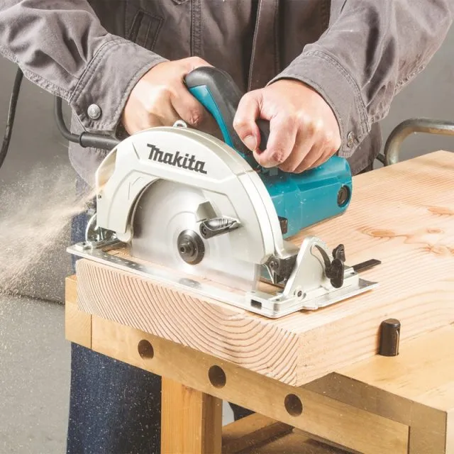 Tnij materiały bez przeszkód – poznaj modele pilarek Makita